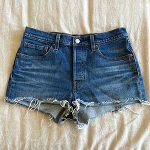 Levi’s 501 Faded Blue Cut Off/Distressed Hem Shorts